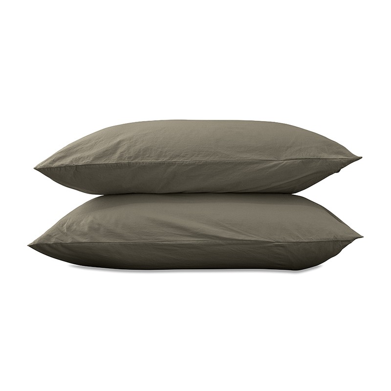 Taies d'oreiller carrées 65 x 65 cm en coton lavé percale uni x2 Vert De Terre Taies d'oreiller carrées 65 x 65 cm en coton lavé percale uni x2 Vert De Terre